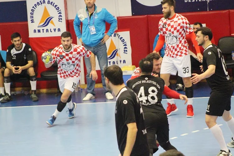 Beykoz Belediyespor Antalya'yı kovaladı 2 bel hentbol antalya 2 Rl9RLqV8j