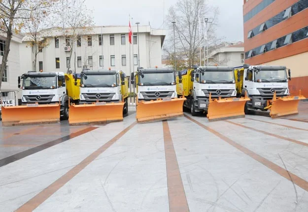 Beykoz Belediyesi soğuk ve yağışlı havanın kendisini hissettirmesiyle birlikte kışa