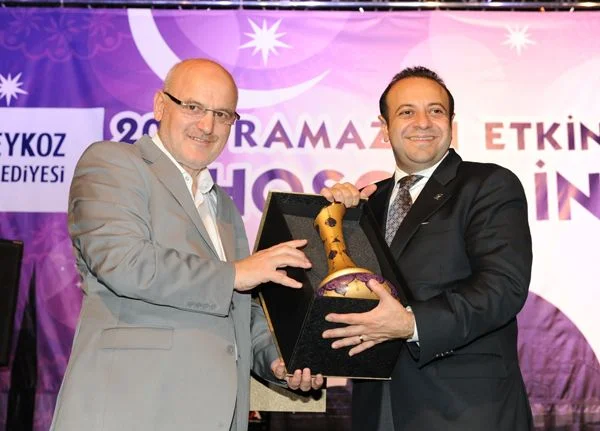 Avrupa Birliği Bakanı ve Başmüzakereci Egemen Bağış, sahurda Beykozlularla buluştu.