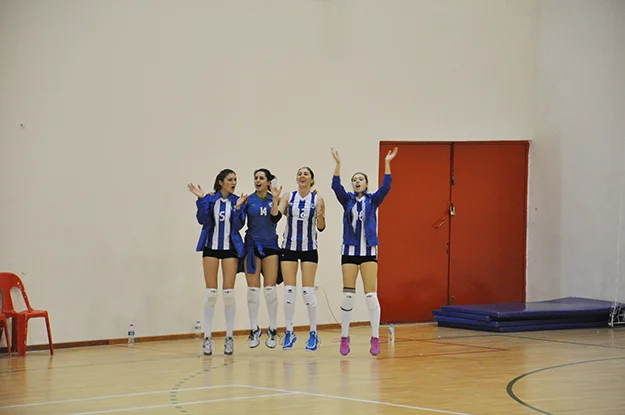 TVF  Bayanlar Voleybol 3. Liginde lideri Bursaspor'u konuk eden