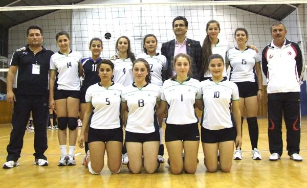 Genç Kızlar Klasman Grubu’nda 3. müsabakasına çıkan Beykoz Belediye sporcuları