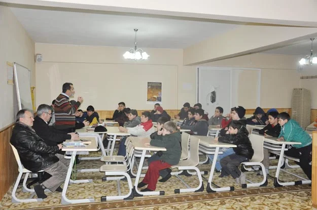 Beykoz Çubuklu Beşevler Camii Derneği, Gençlik Komisyonu kurdu. Komisyon ilk