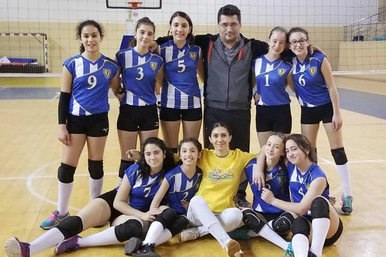 Beykoz'u İstanbul Mahalli Voleybol Liglerinde başarıyla temsil eden Beykoz Voleybol