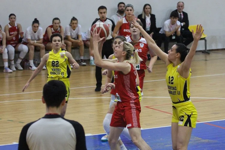 Kadınlar Bölgesel Basketbol Ligi B Grubunda mücadele eden Beykoz Basketbol