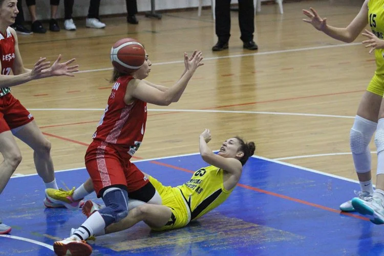 Beykoz zorlansa da galip gelmeyi bildi 46-43 3 beykdb4 1i34SMvRgf