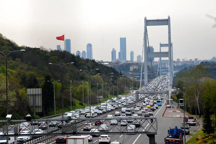 Cumhurbaşkanı kararıyla alınan tam kapanma öncesi kent genelinde olduğu gibi