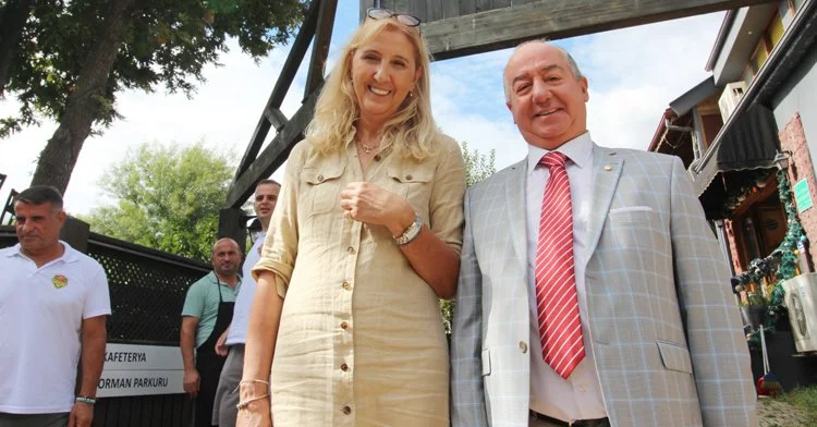 Kadınlar Bölgesel Basketbol Ligi ( KBBL ) B Grubunda mücadele