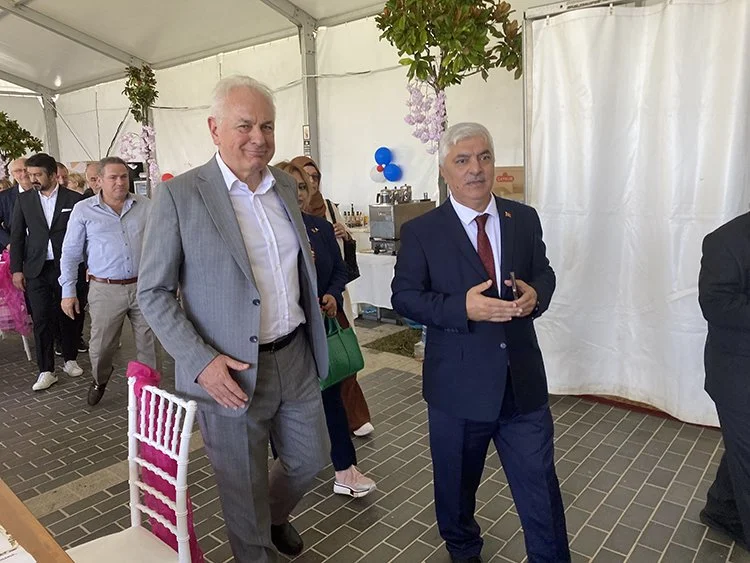 Beykoz Hayır Çarşısı yıllar sonra yeniden açıldı 3 beykoz car HegO7mH2 n