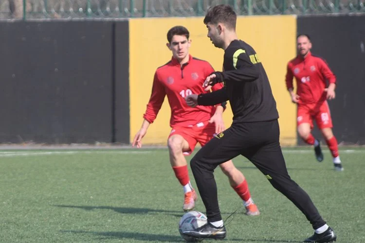 İstanbul Süper Amatör Liginin iki Beykoz temsilcisinin yaptıkları hazırlık maçı