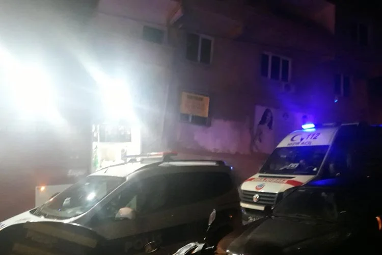 Beykoz Çubuklu Mahallesi Ömer Halis Demir Caddesi üzerindeki 3 katlı