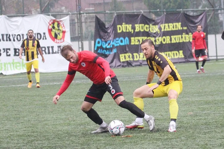 İstanbul Süper Amatör Lig 5.Grubunda Lider Leventspor'u konuk eden Beykoz