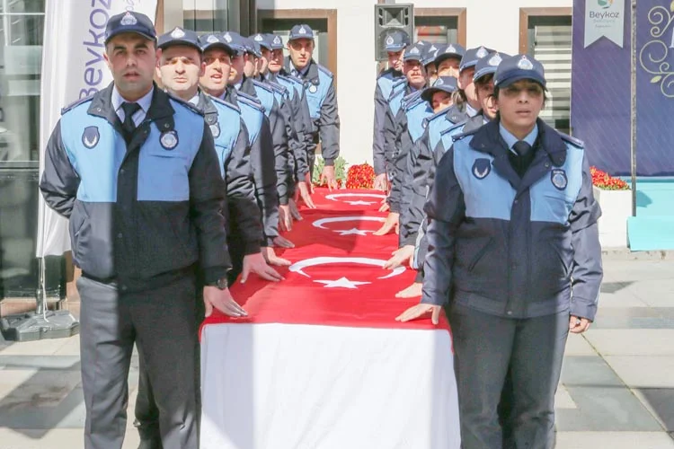 Beykoz Belediyesi bünyesinde çalışan zabıta aday memurlar düzenlenen yemin töreniyle
