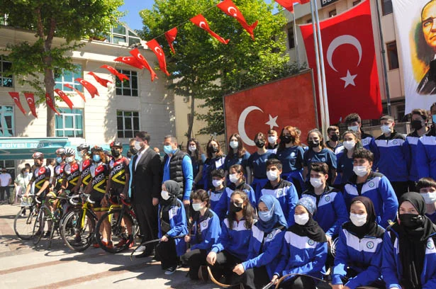 Beykoz 19 Mayıs ile rengarenk oldu 2 beykoz19may wnJb7oJ2Qj