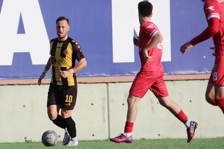 İstanbul Süper Amatör Lig 5. Grubunda oynanan İzzetpaşaspor Beykoz 1908