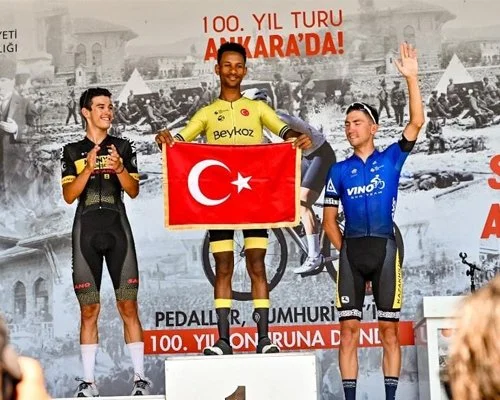 Beykoz Belediyesi Continental Bisiklet Takımı, uluslararası katılımlı "100. Yıl Cumhuriyet