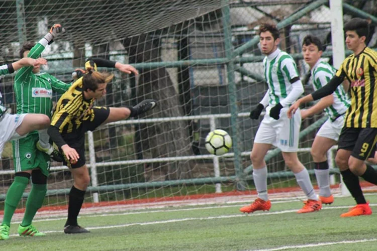 Beykoz 1908 gençlerinden 2 gollü futbol 1 beykoz 3 RqNTk6vwt