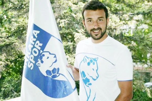 Futbol Liglerinde bazı özel futbolcular vardır, gittikleri takımlara başarılarını taşımakta