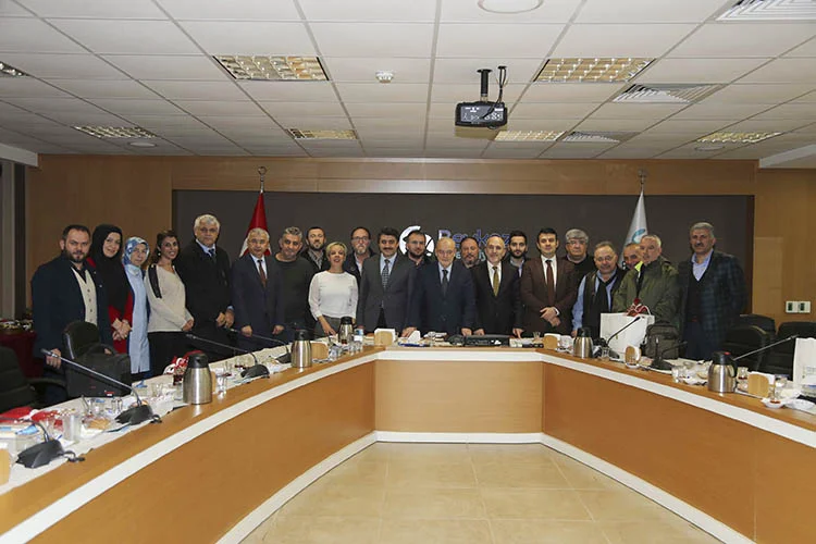 Beykoz Belediye Başkanı Yücel Çelikbilek, yerel basın temsilcileriyle bir araya
