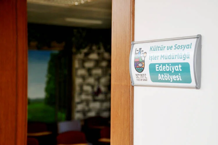 Beykoz Belediyesi, eğitim çalışmaları kapsamında başlattığı üniversiteye hazırlık kurslarındaki derslere