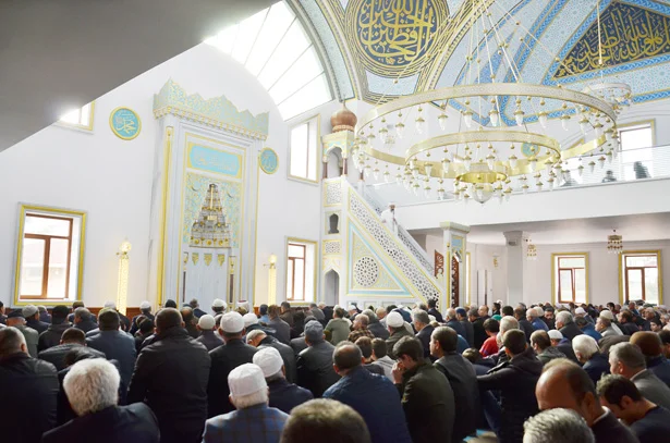 Beykoz'da Mevlüt Meryem Özer Camisi, ibadete açıldı 5