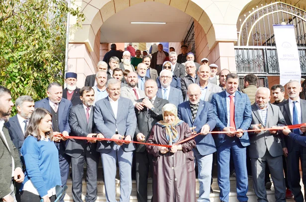 Beykoz'da Mevlüt Meryem Özer Camisi, ibadete açıldı 1 beykoz cami ac Wa UU4 naM