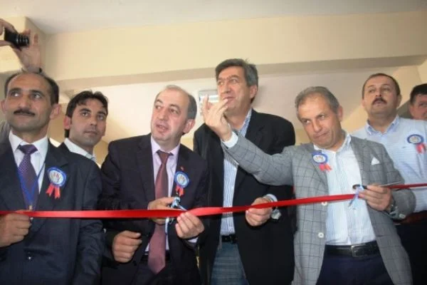 Çankırı Eğitim Kültür Sosyal Yardımlaşma ve Dayanışma Derneği'nin yeni binasının