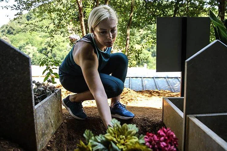 Beykoz'da hayvan mezarlığına ziyaretçi akını 1 beykoz da hayvan mezarligina ziyaretci akin yaRH0ZnW48