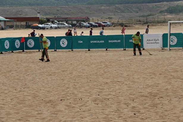 Beykoz’un koruları, parkları ve mesirleri hafta sonu piknikçilerle dolup taşıyor.