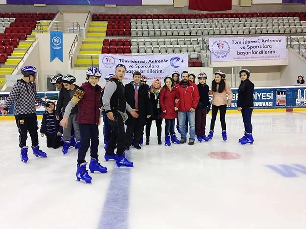 Beykoz Kaymakamı Ahmet Katırcı'nın girişimleriyle Erzurum'a 5 günlük tatile gönderilen