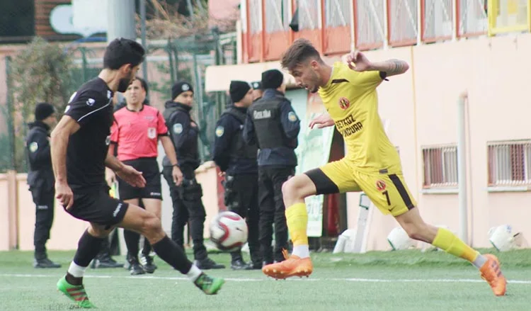 İstanbul SAL 8. Grupta ilk iki sırada yer alan takımların