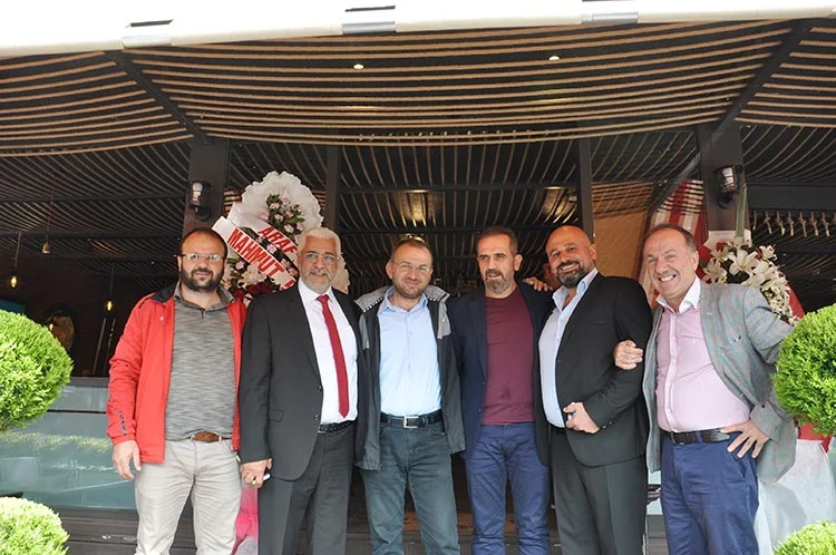 Beykoz Likoz Kafe bizim kesime hitap edecek 3 beykoz likoz kafe