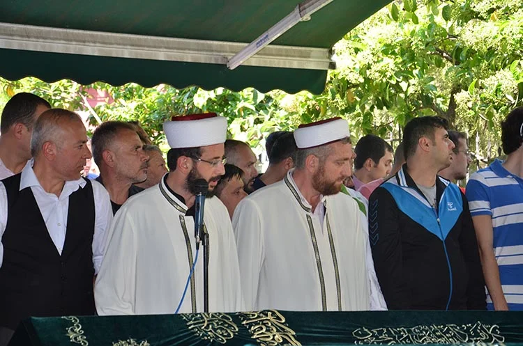 beykoz merkez muhtar cenaze 1 m3srsv7TlO