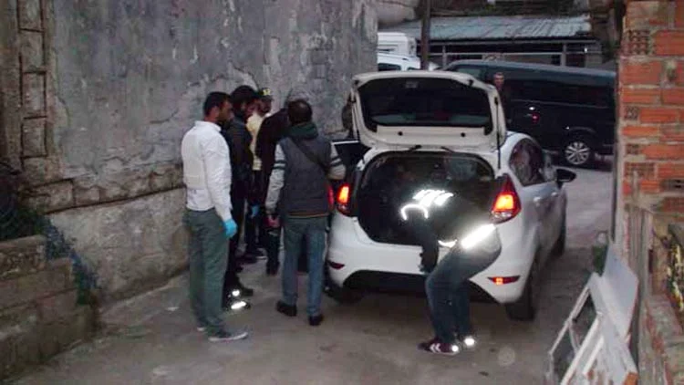 İstanbul Emniyet Müdürlüğü Uyuşturucu ile Mücadele Şube Müdürlüğü ekipleri Beykoz'daki
