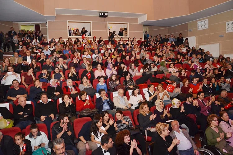 Dostluk Derneği Beykoz’da Atatürk’ü resmetti 2 beykoz orotoryu vADKP5KK0F