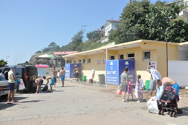 Ramazan ayının sona ermesiyle birlikte vatandaşlar yaz tatili için denizlere