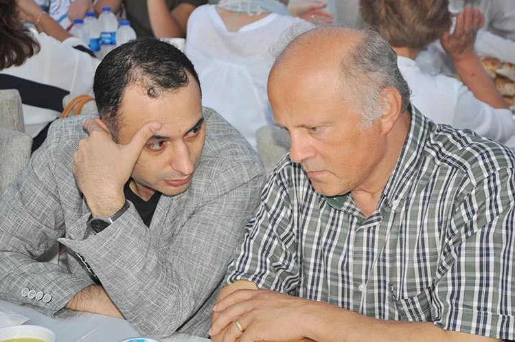 Başkanlığını Şaban Tören'in yürüttüğü Beykoz Vakfı'nda genç yönetim kadrosu, dostlarını