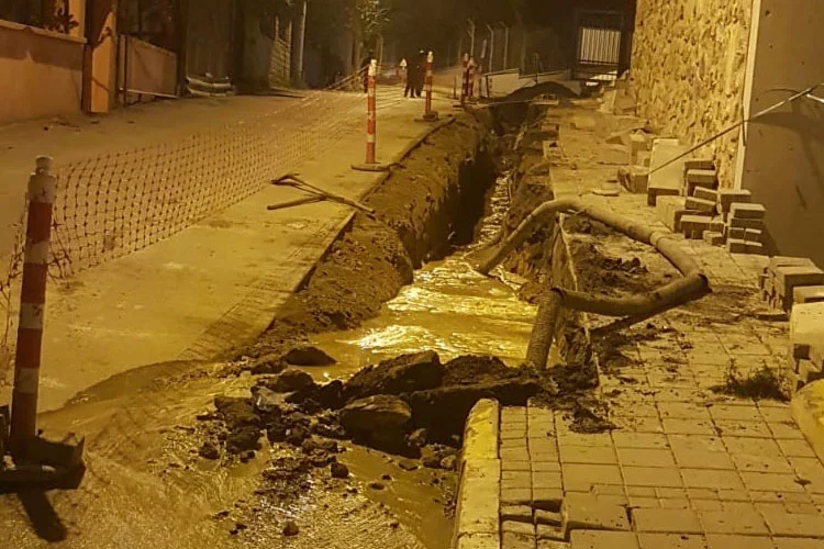 Beykoz Yalıköy Mahallesi Ali İhsan Kalmaz Sokak içerisinde duyulan patlama