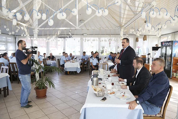 Başkan Yardımcısı Hanefi Dilmaç, Beykoz Belediyesi zabıta teşkilatıyla bir araya