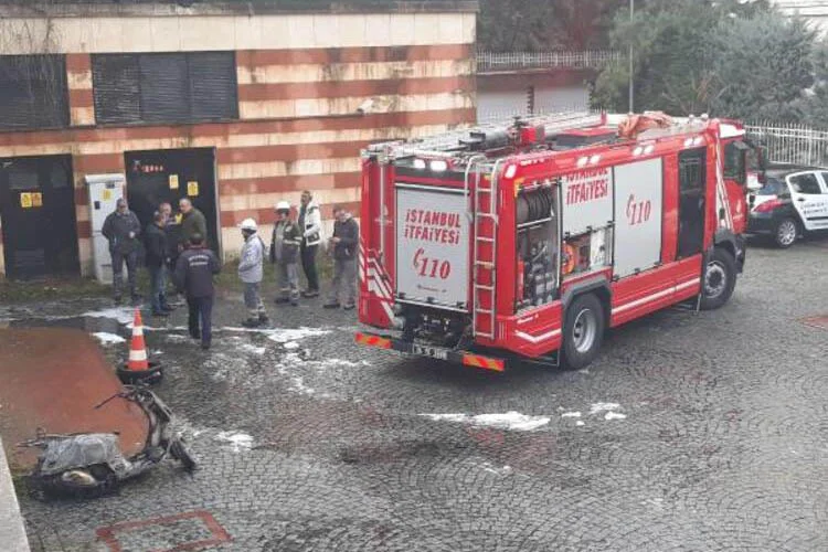 Beykoz'da lüks site içerisinde bulunan bir otoparktaki araçta yangın çıktı.