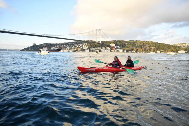 AK Partililerin Beykoz'daki boğaz keyfi 1 beykozakkeyfdb2 omS2C8ab1i