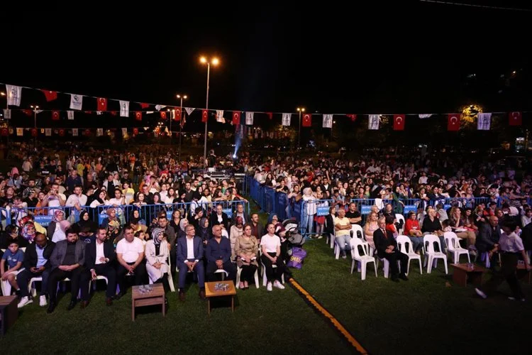 Geleneksel olarak düzenlenen Beykoz Çayır Festivali, vatandaşların ilgisi ve Emre
