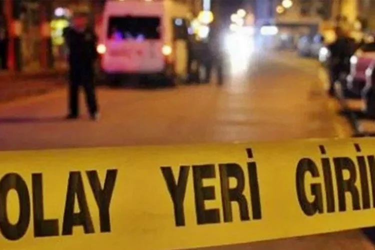 Beykoz Çamlıbahçe Mahallesindeki Tahmaz Sokak'ta gece yarısı silah sesleri duyuldu.