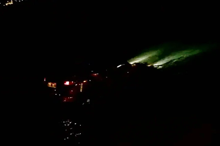 Beykoz Kanlıca Sahil yolunda bir hemşirenin kullandığı otomobil Çubuklu-Üsküdar yönünde