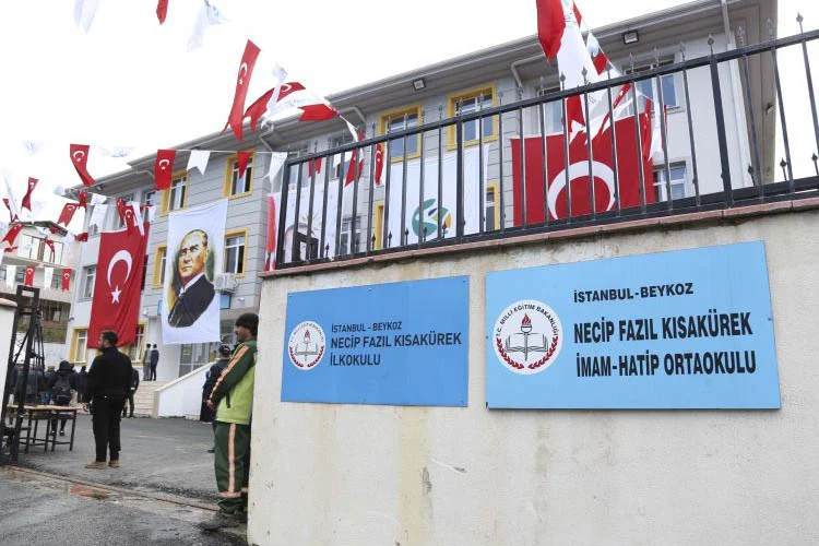 Beykoz Necip Fazıl Kısakürek İmam Hatip Ortaokulu 2017-2018 eğitim -