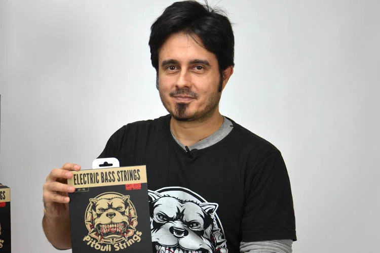 KOSGEB Girişimcisi Müzisyen Ulaş Engin, Beykoz'da kurduğu şirketinden 10 ülkeye