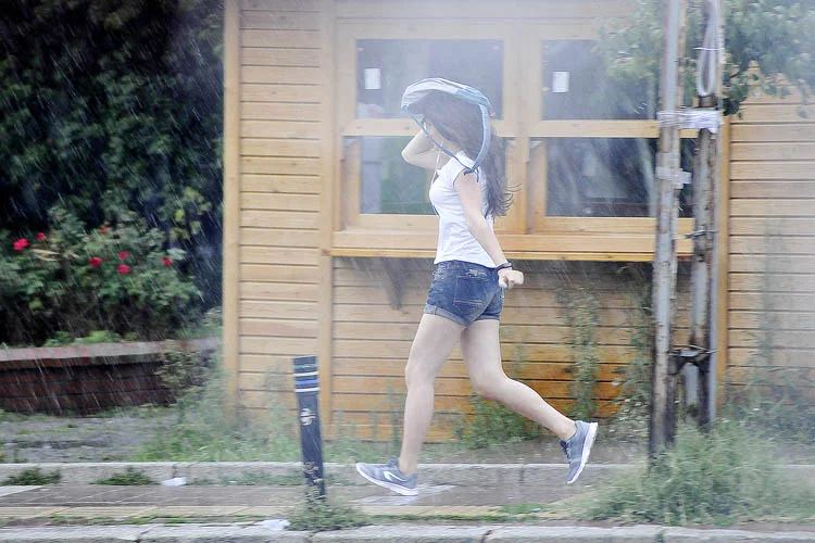 Meteorolojiden yapılan duyuruya göre İstanbul ve Beykoz iki gün boyunca