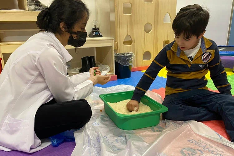 Beykoz Belediyesi'nin hizmete aldığı Aile, Kadın Destekleme ve Engelliler Merkezi'nde