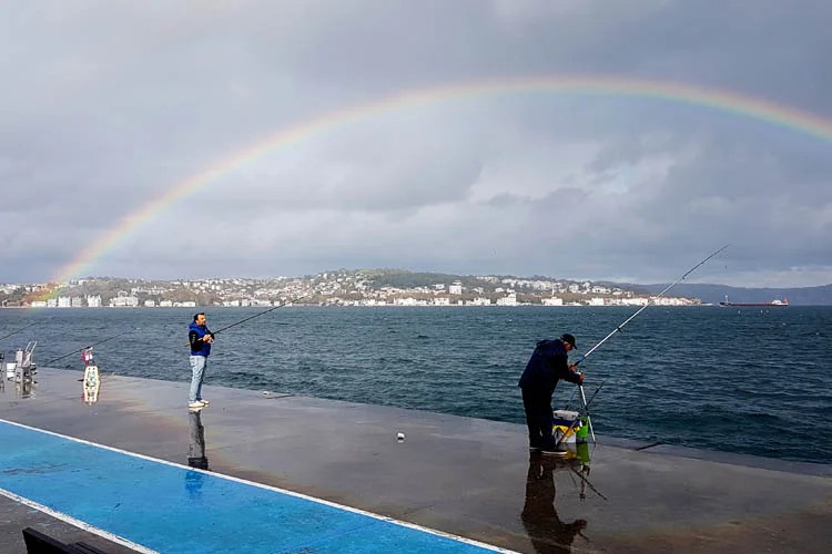 Beykoz'da sabah saatlerinde etkili olan sağanak yağmurun ardından ortaya çıkan