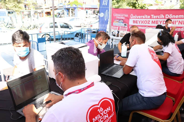 Beykoz On Çeşme Meydanı’nda tercih maratonu başladı 2 beykozibbtercihdb2 iCNvSYnll9