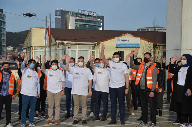 Beykoz'da iftara beş kala gençler sokağa indi 1 beykoziftara5kal XUfPo8rgVF